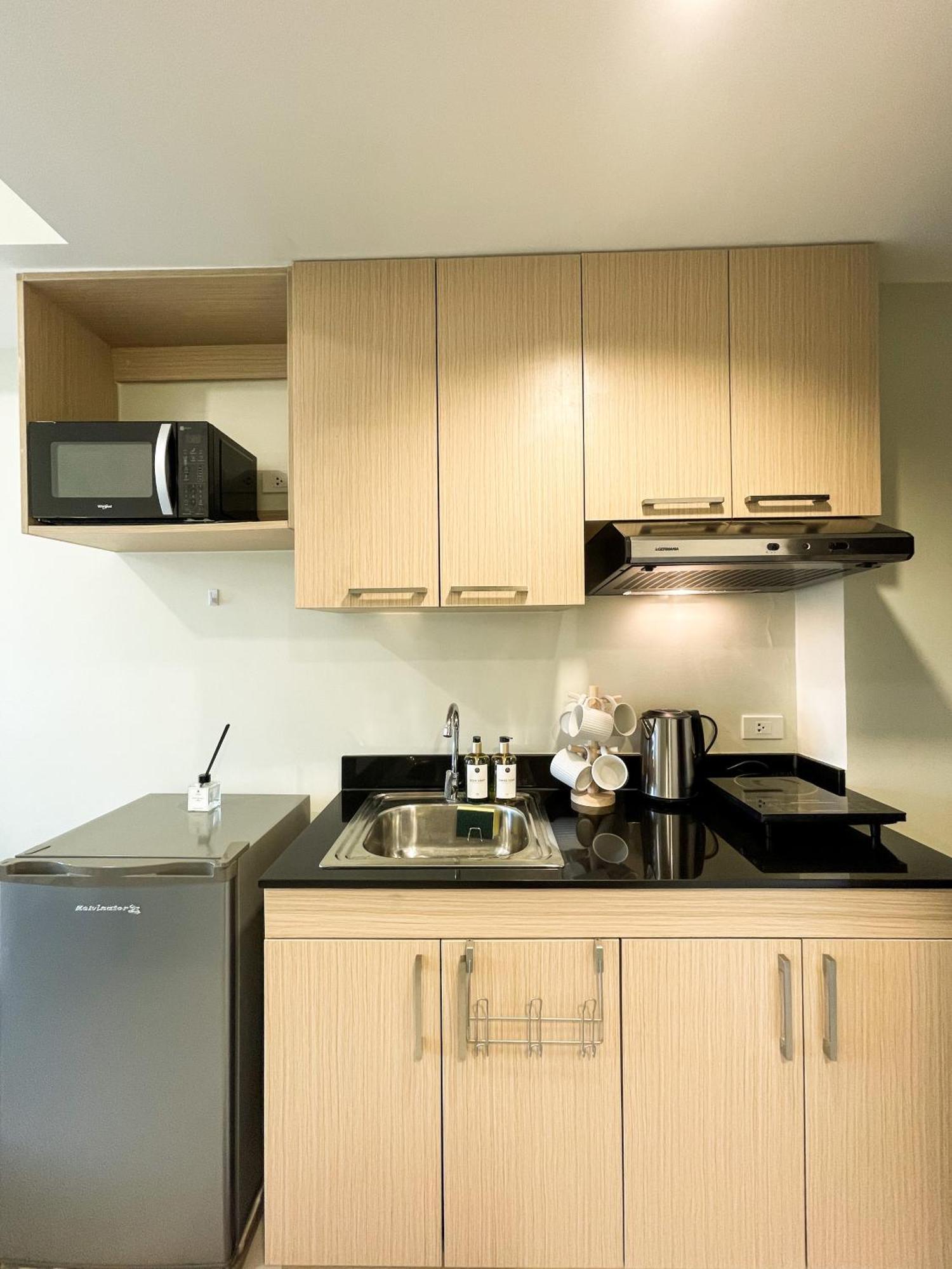 Cozy Pine Suites Baguio City Екстер'єр фото