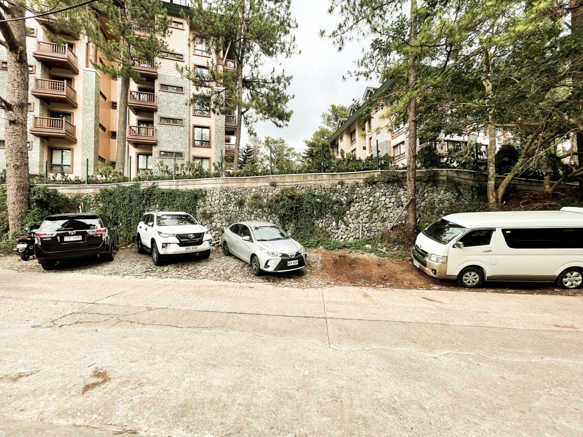 Cozy Pine Suites Baguio City Екстер'єр фото