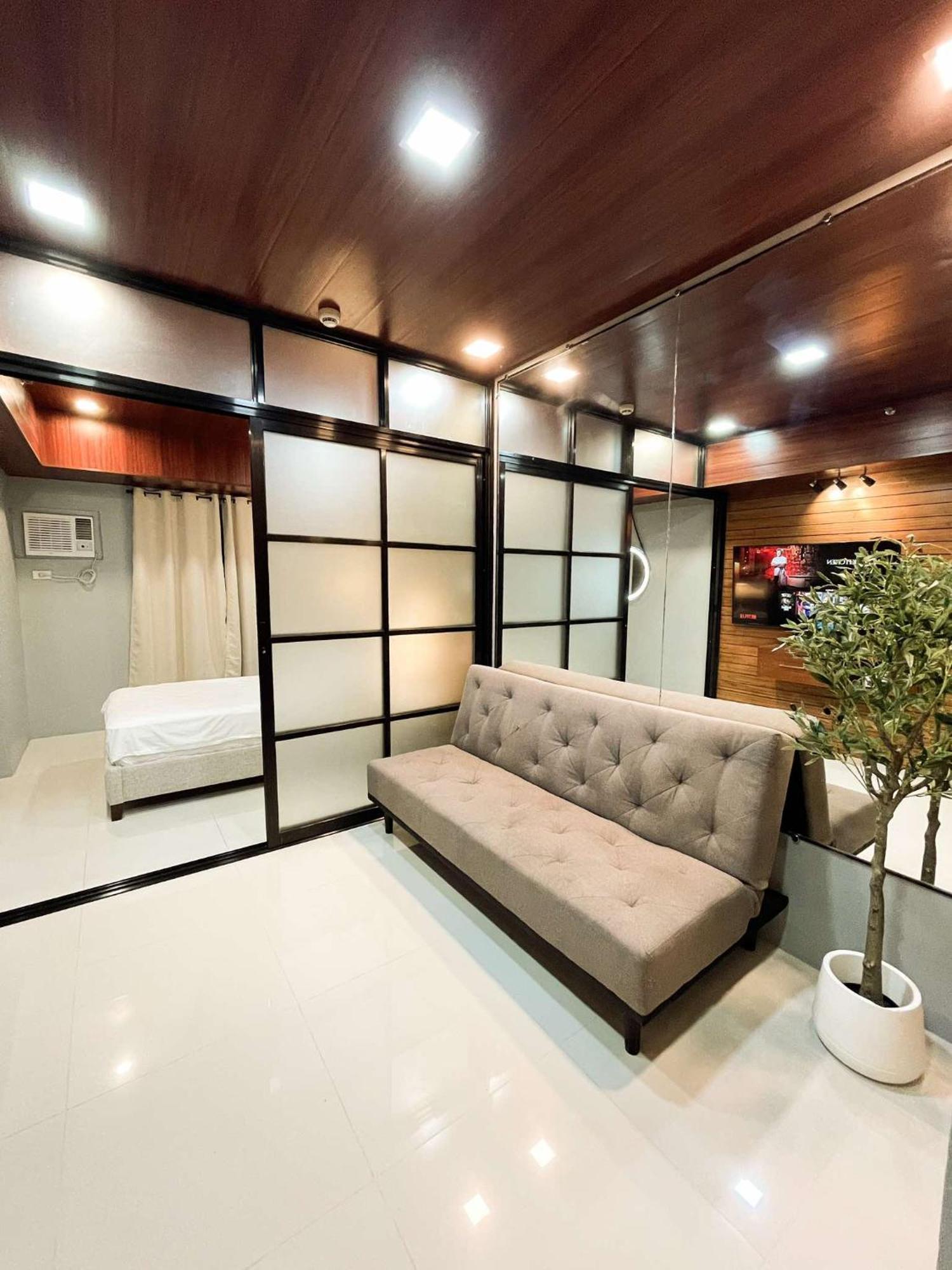 Cozy Pine Suites Baguio City Екстер'єр фото