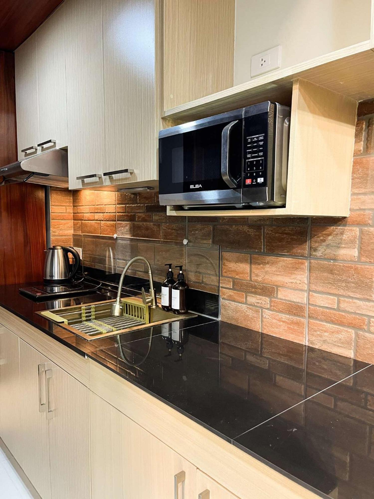 Cozy Pine Suites Baguio City Екстер'єр фото